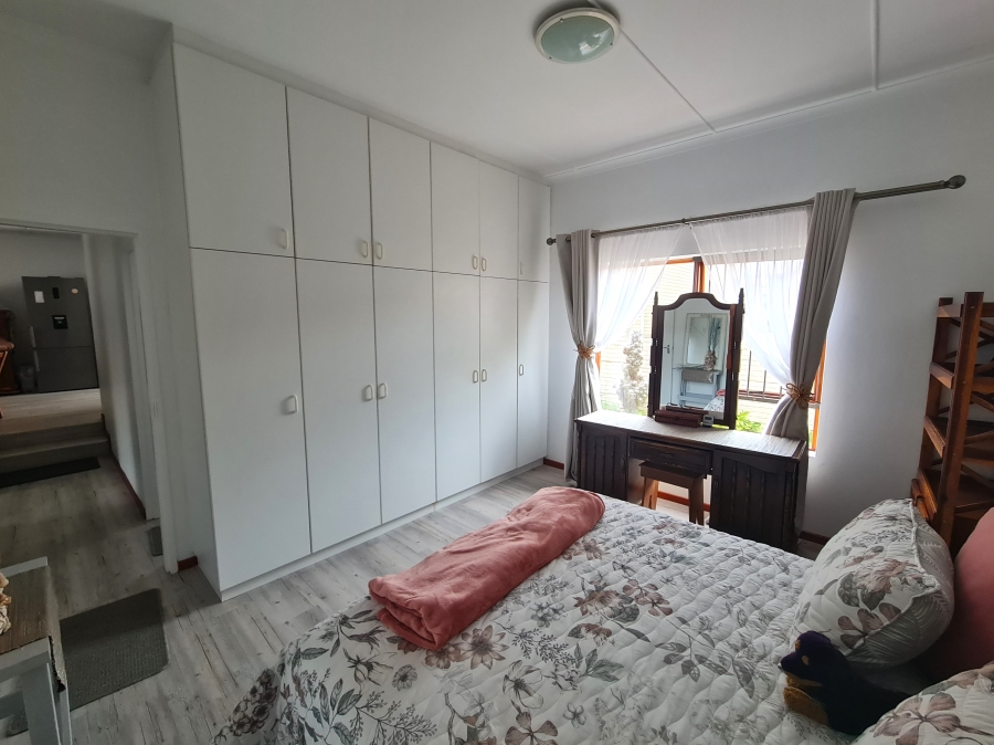 3 Bedroom Property for Sale in Jeffreys Bay Central Eastern Cape